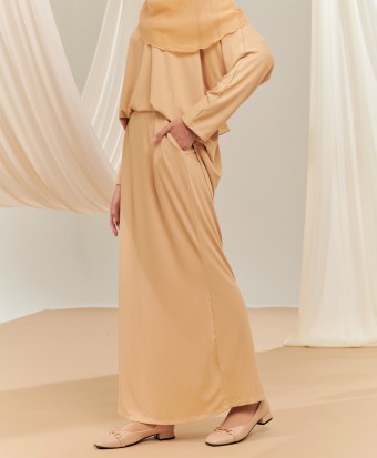 COMFORTWEAR | GRACE SKIRT IN CHAMPAGNE