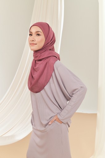 COMFORTWEAR | GRACE TOP IN SMOKEY GREY