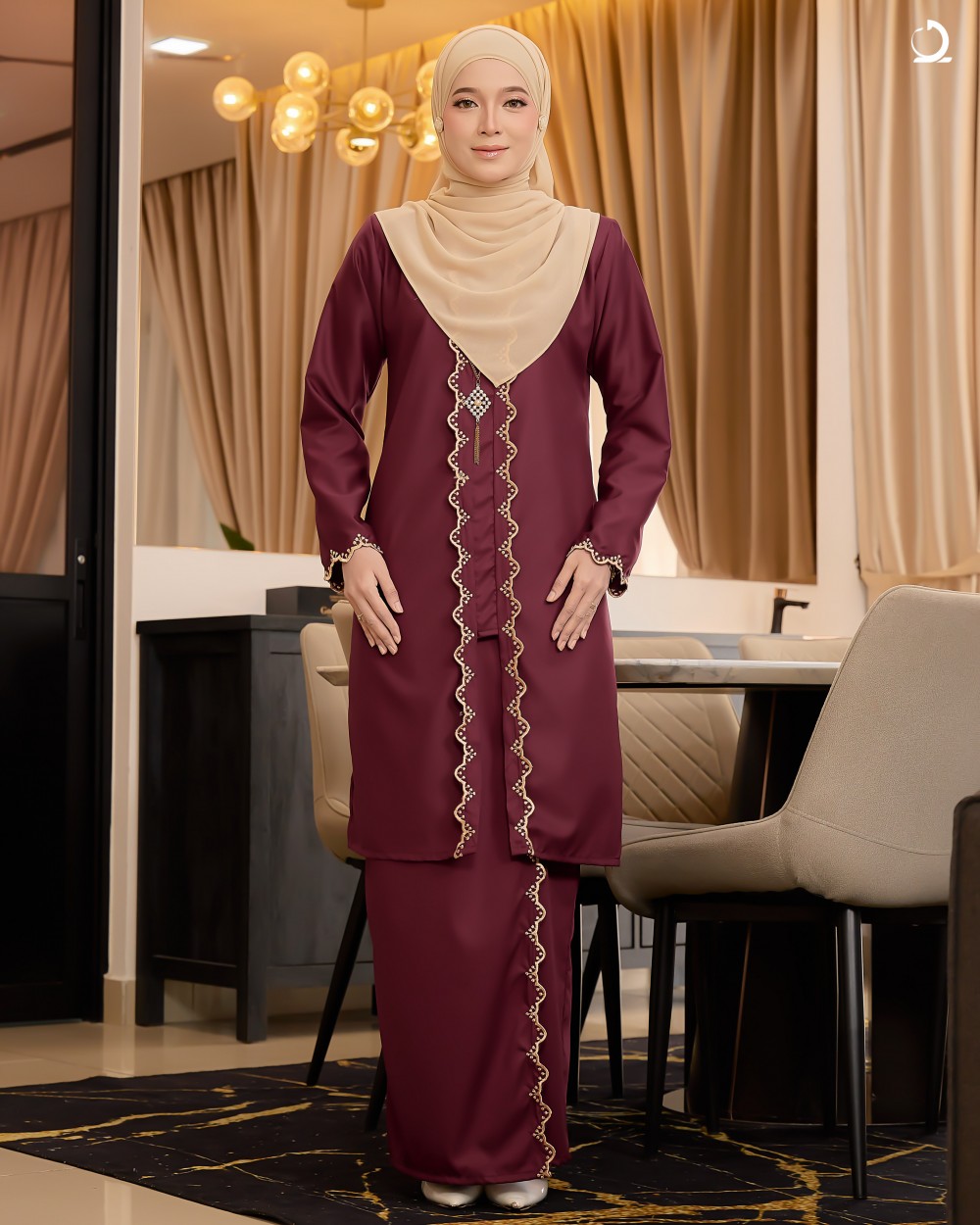 Nasreen II - Burgundy