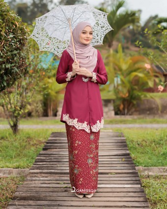 Suri Inara - Maroon