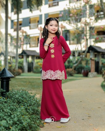 Tiara Raya Kids 6/8/10 - Blood Red